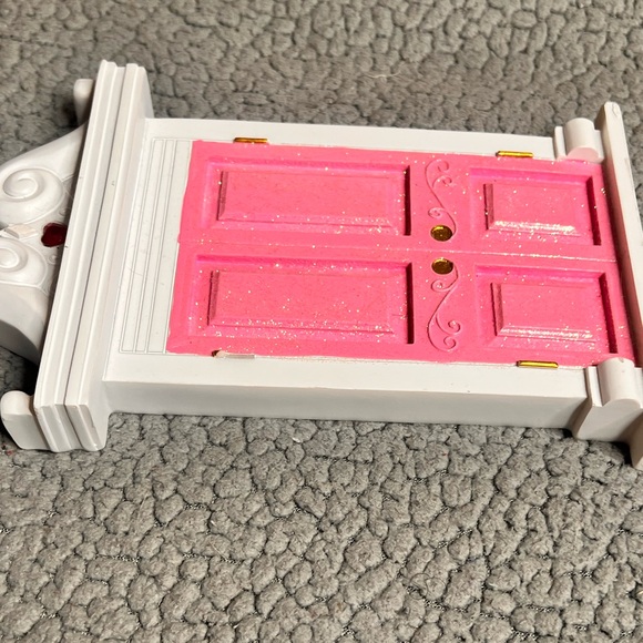 Mini Glitter Fairy Door White And Pink - Picture 10 of 10